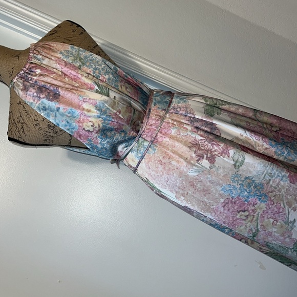 SOLD ❤️ - Picture 6 of 8